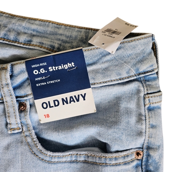 Old Navy High Rise OG Straight Distressed Jeans in Sky Blue Jeans Size 18 - Picture 5 of 6